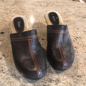Bass Clogs